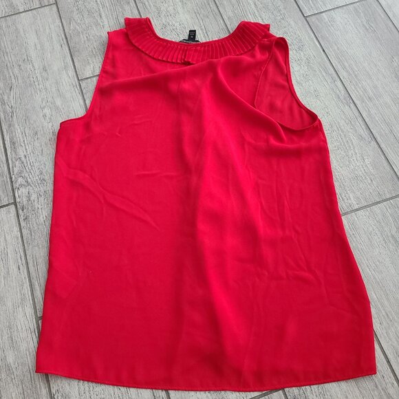 Banana Republic Red Sleeveless Ruffle Front Blouse Size M Women's - Picture 10 of 10